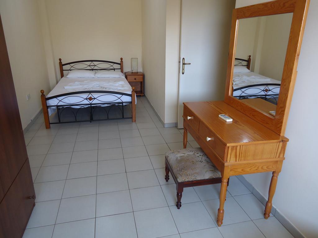 Marisa Hotel Apartments 圣纳帕 外观 照片